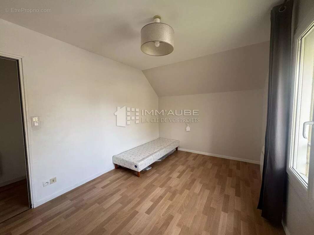 Maison à NOGENT-SUR-SEINE