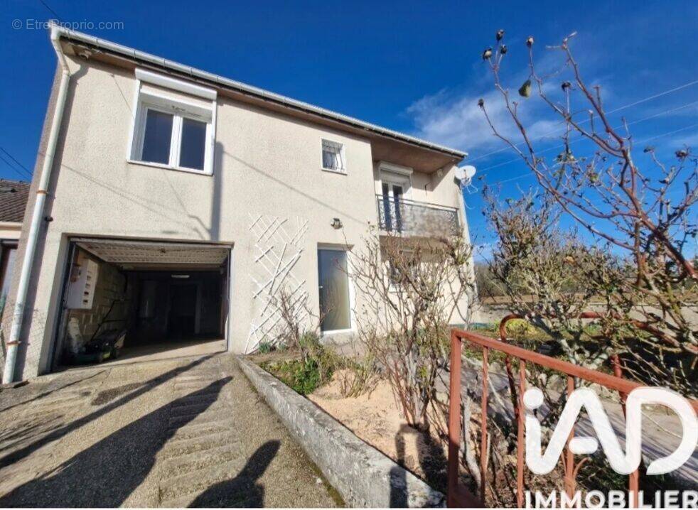 Photo 1 - Maison à LA FERTE-SOUS-JOUARRE