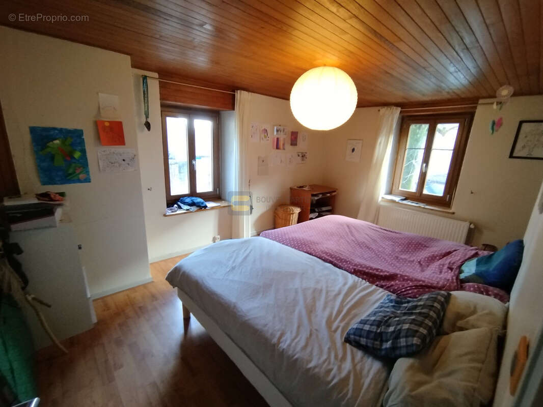 Maison à MONNETIER-MORNEX