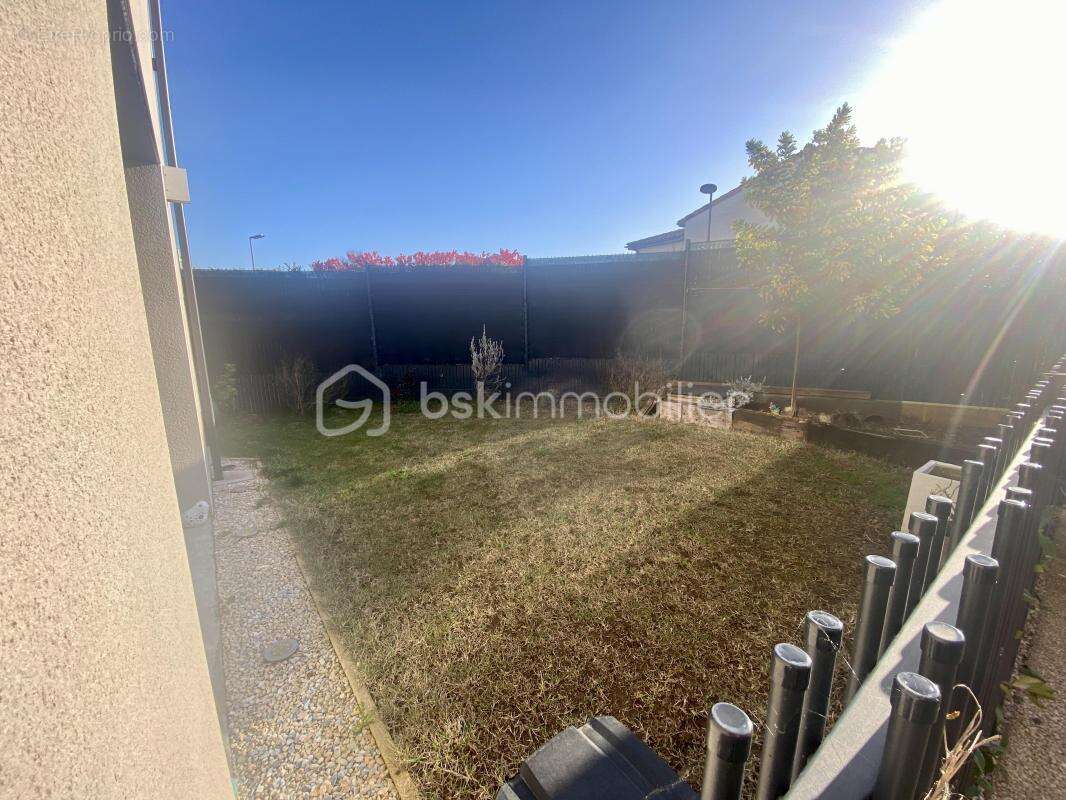 Maison à MONTELIMAR