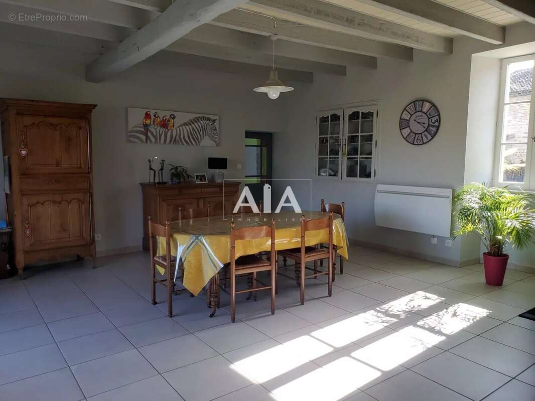 Maison à PAIZAY-NAUDOUIN-EMBOURIE