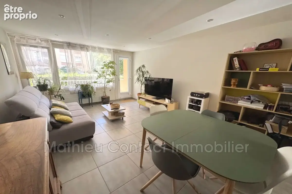 Appartement 3 pièces 62 m² à vendre à Nimes (30000) - photo 2