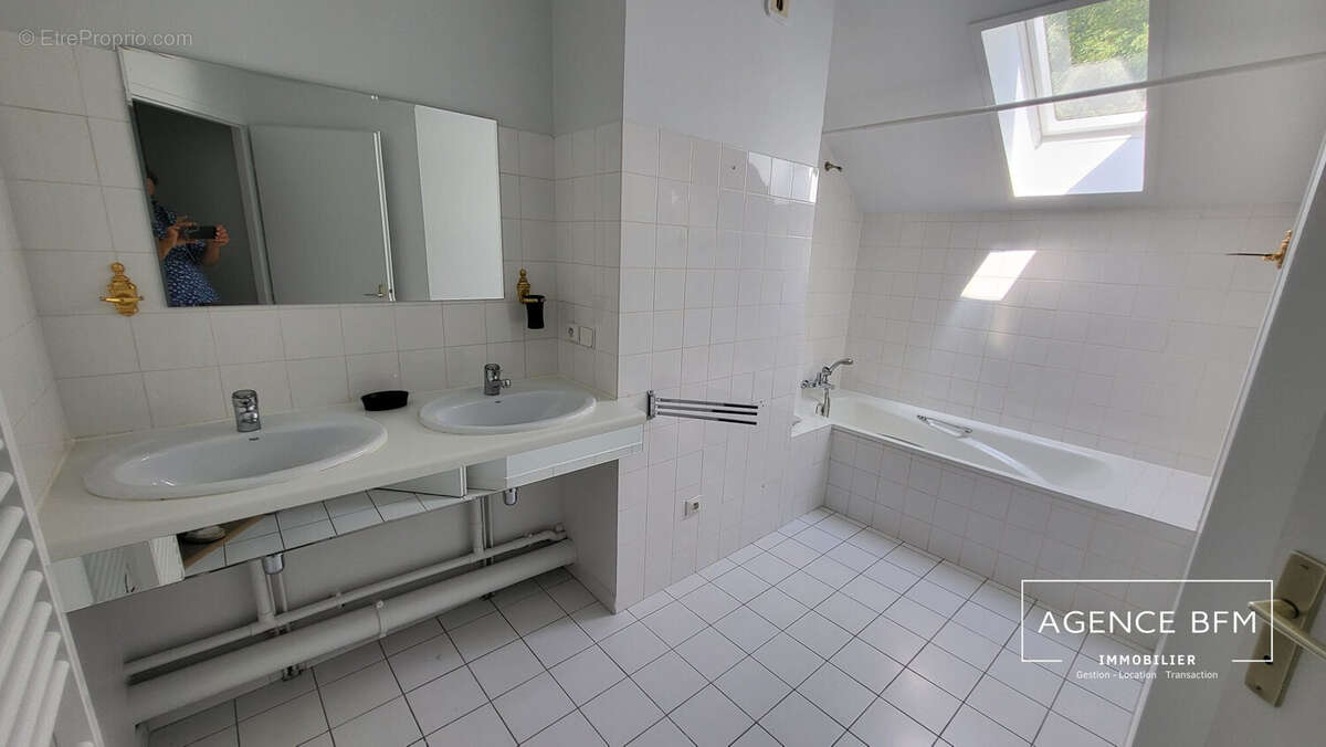 Appartement à VEYRIER-DU-LAC