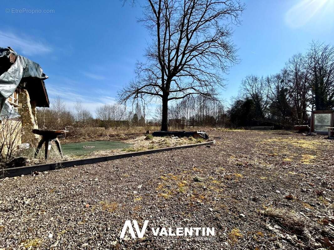 Terrain à MOULINS-LES-METZ