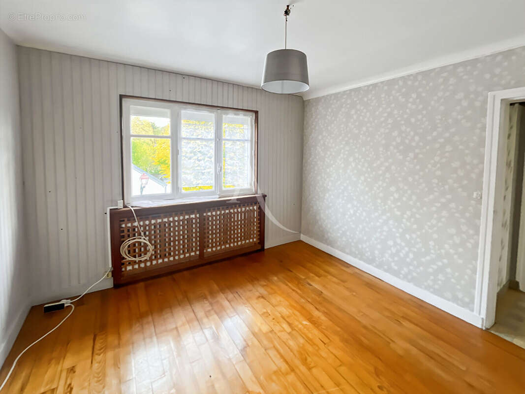 Maison à GAILLON-SUR-MONTCIENT