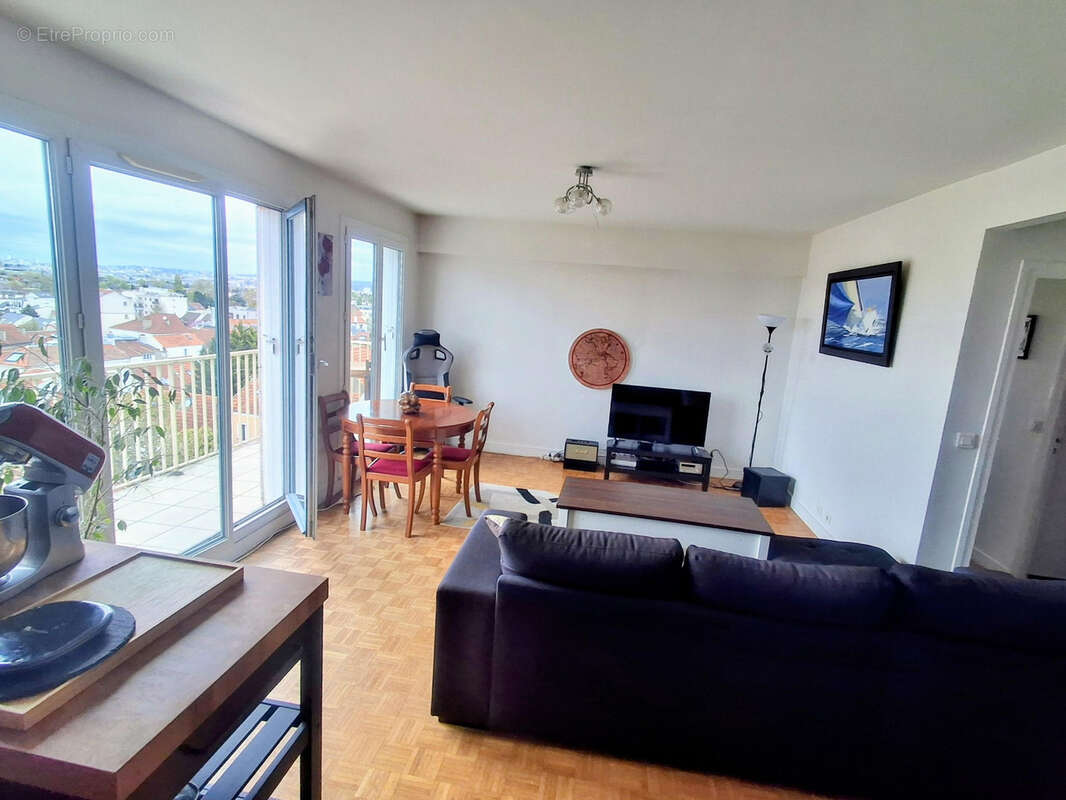 Appartement à BRY-SUR-MARNE