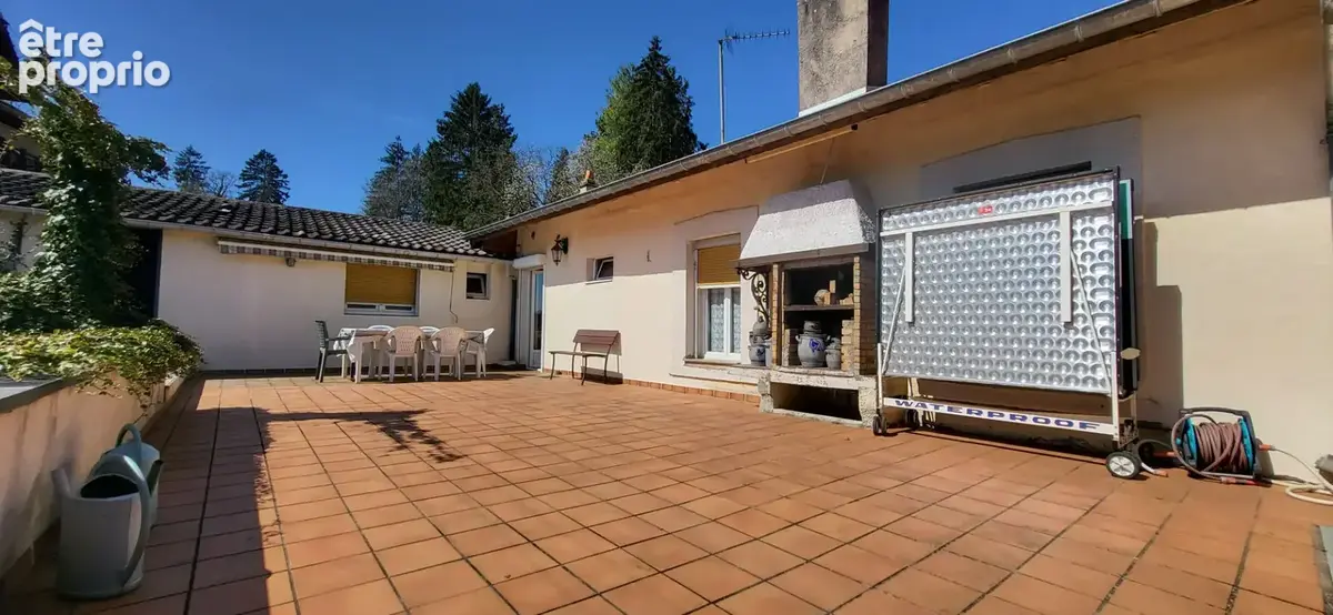 Maison  6 pièce(s) 130 m2 - Terrasse - Jardin - 2 Garages - photo 2