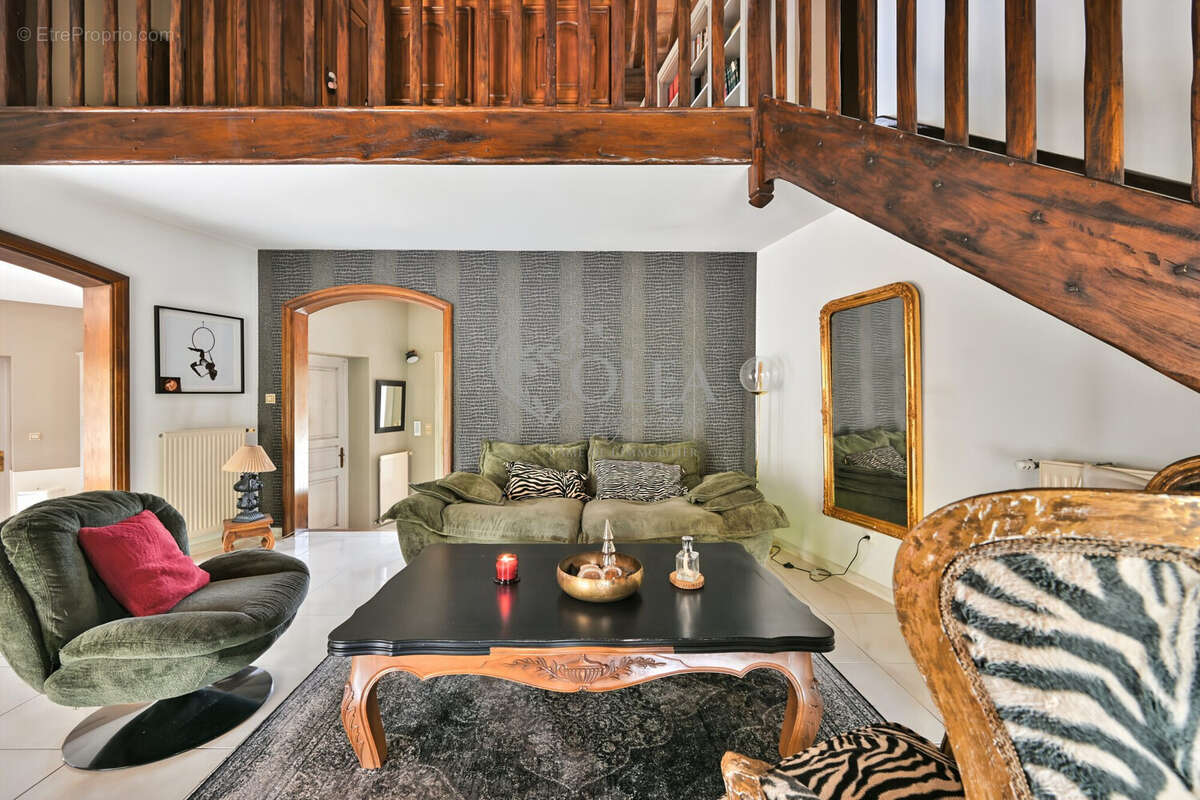 Maison 164 m² à Uzes  - photo 5
