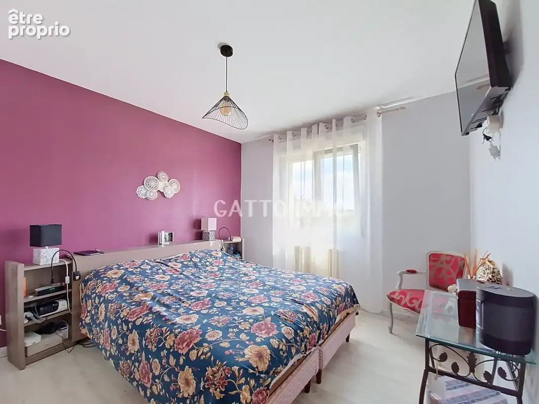 Maison de 140 m2 avec piscine sur 9 ares de terrain - photo 13