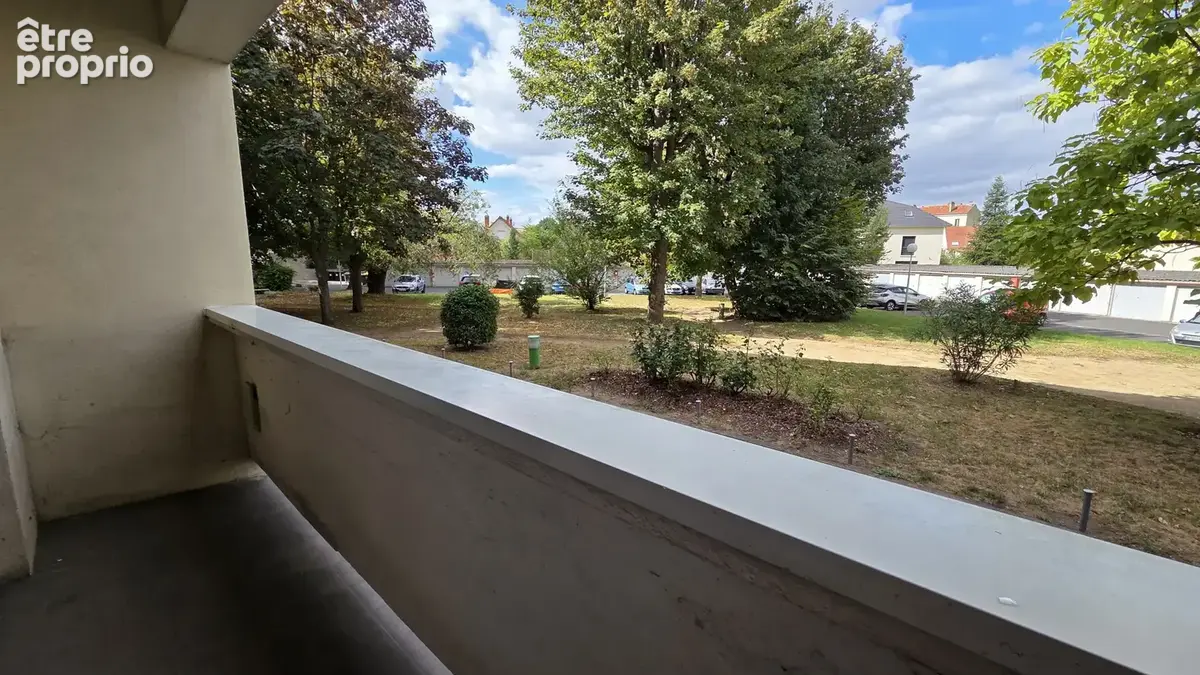 2 Pièces de 51m2 Proche Métro université - facultés et commerces de proximité - photo 4