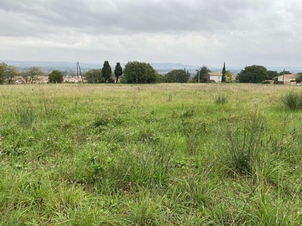 Photo Terrain à Bourg-Saint-Andeol au prix de 98 000€
