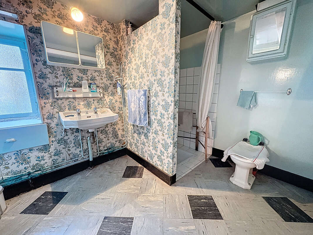 Maison à OELLEVILLE