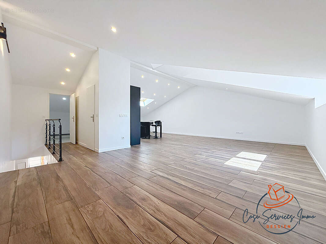 Appartement à BELLEGARDE-SUR-VALSERINE