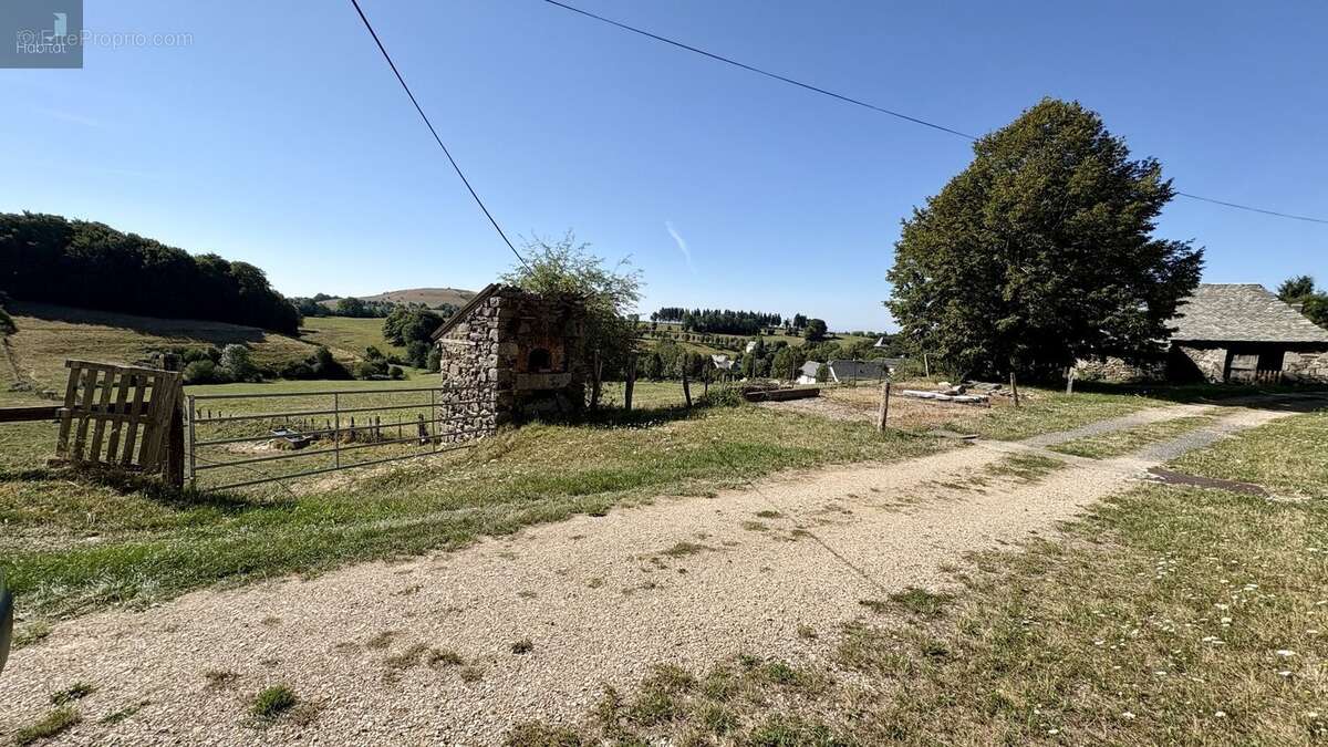Grange/ Etable à rénover - photo 3