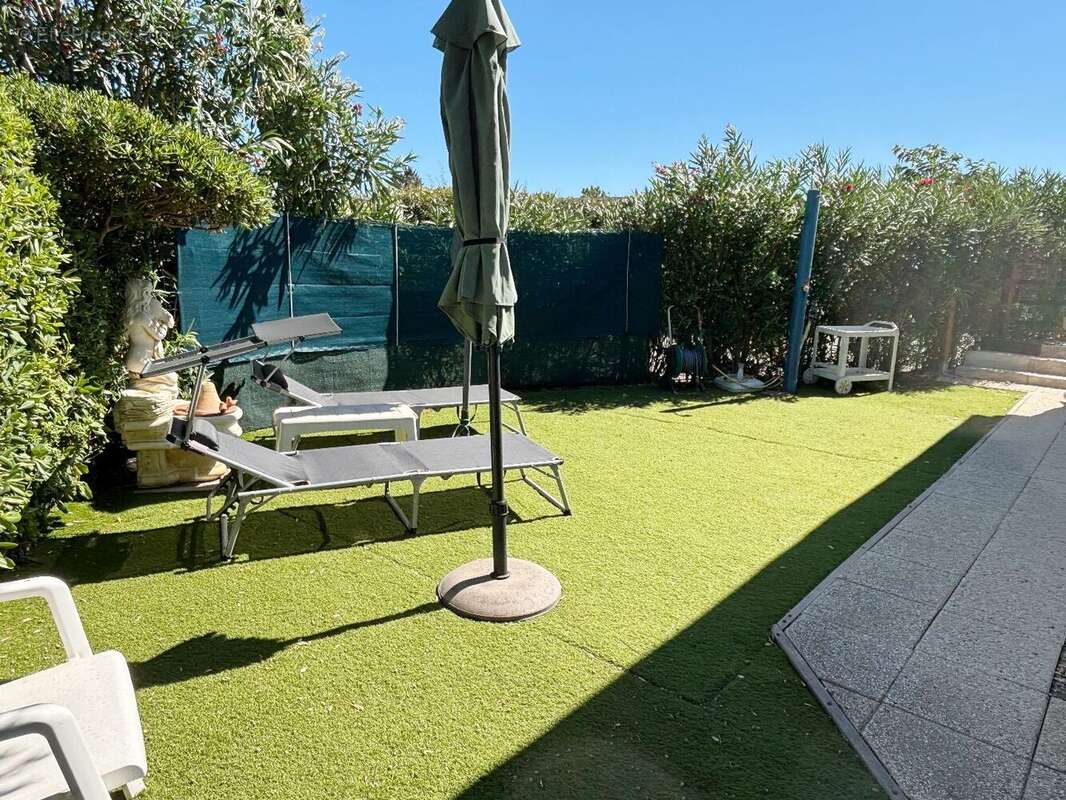 Maison à ROQUEBRUNE-SUR-ARGENS