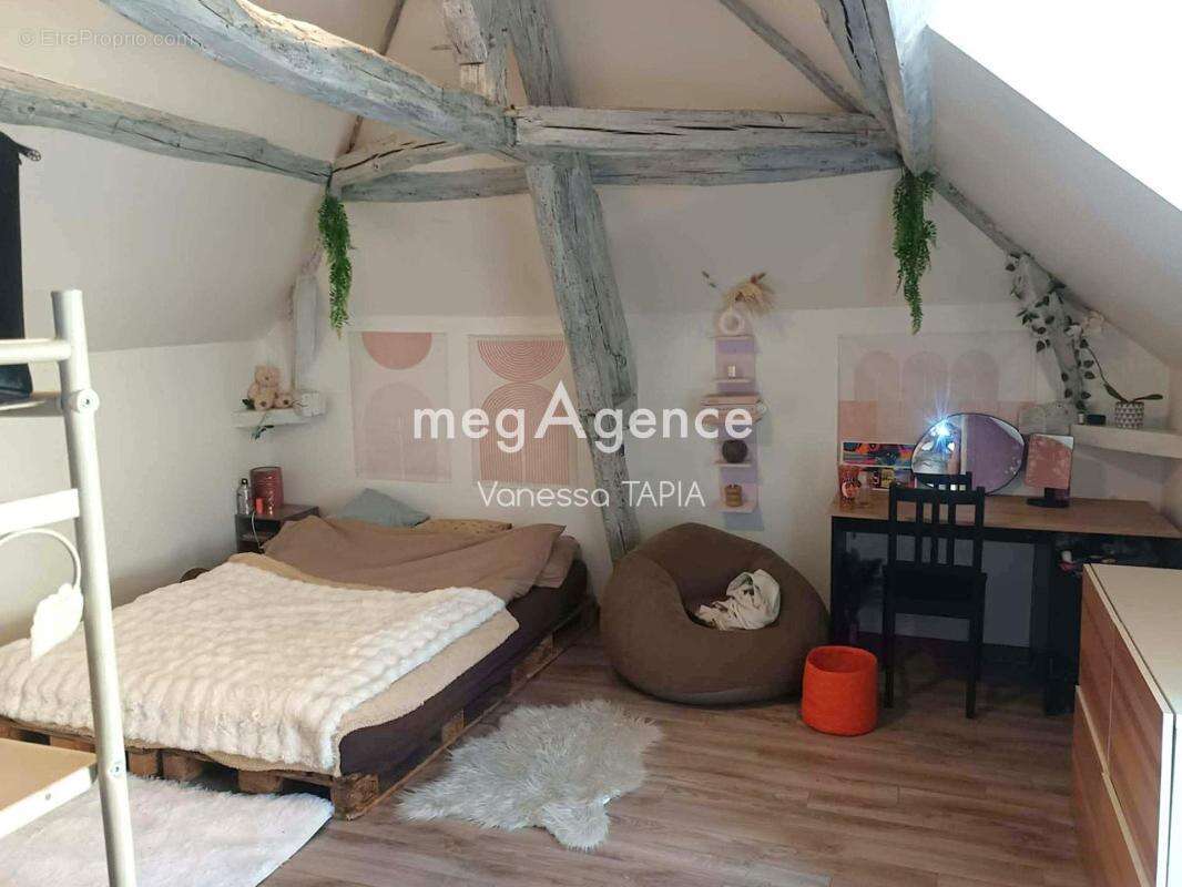 Maison à MARIGNY-LE-CHATEL