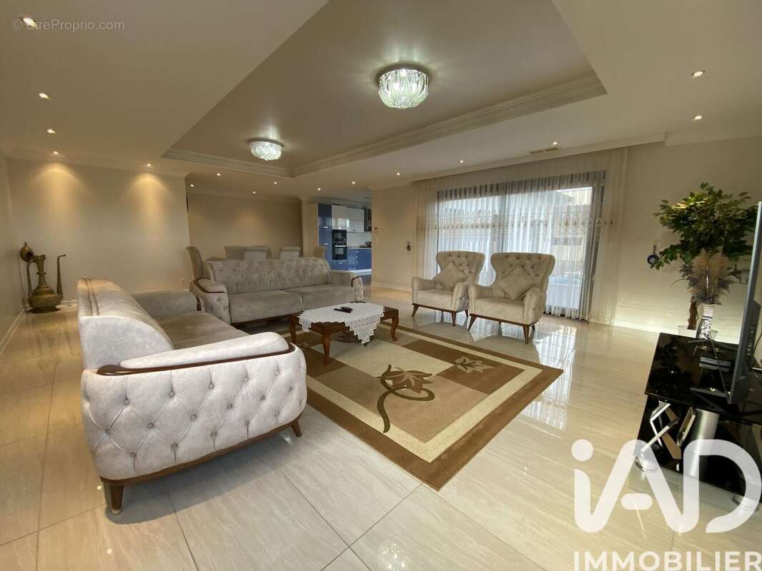 Photo 2 - Maison à MONTREDON-DES-CORBIERES