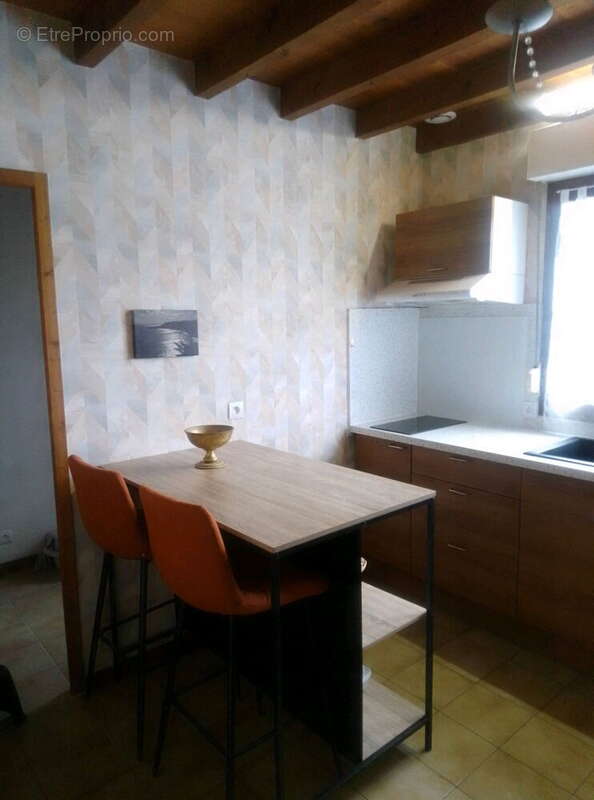 Maison à COUTRAS