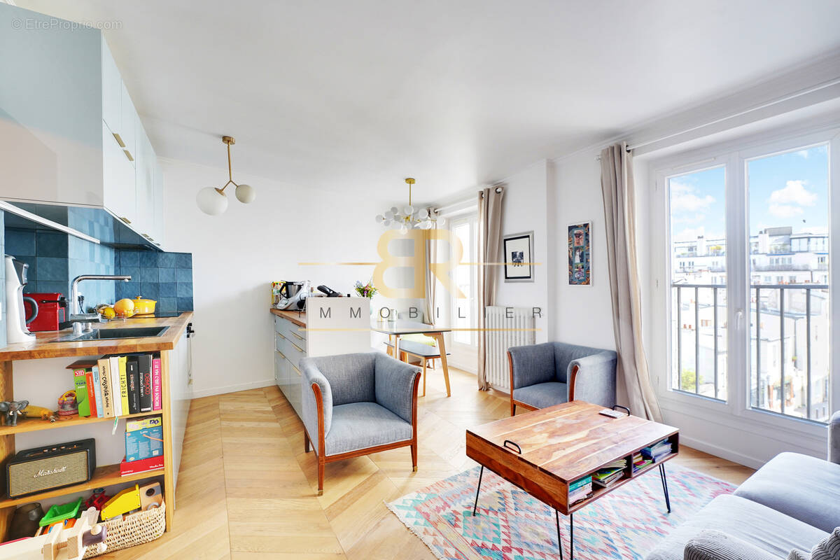 Appartement à PARIS-18E