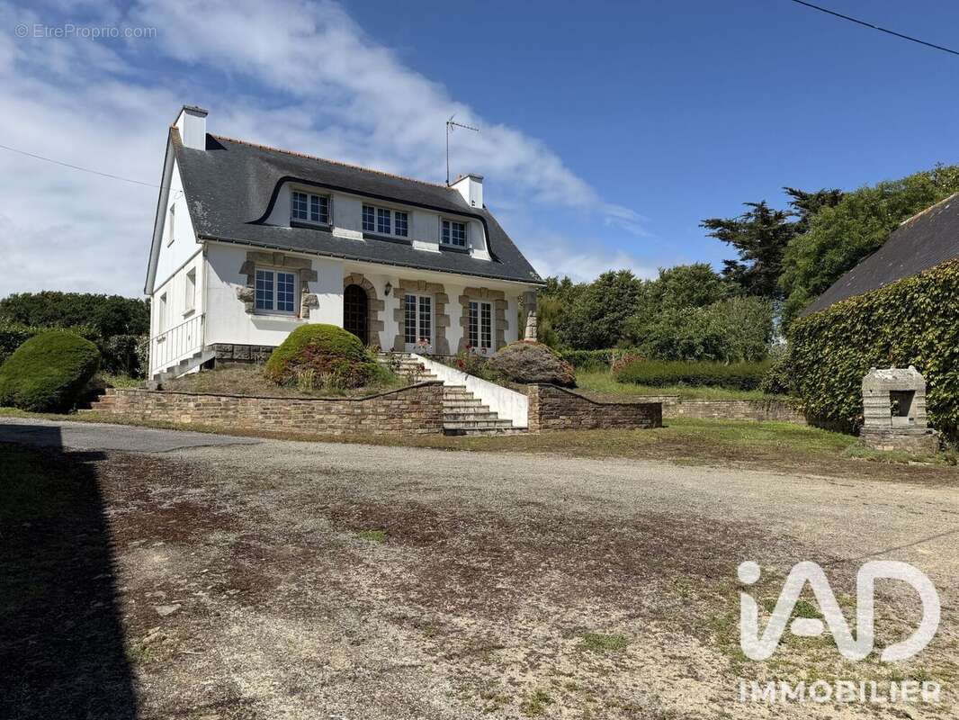 Maison 500 m² à Clohars-Carnoet  - photo 2