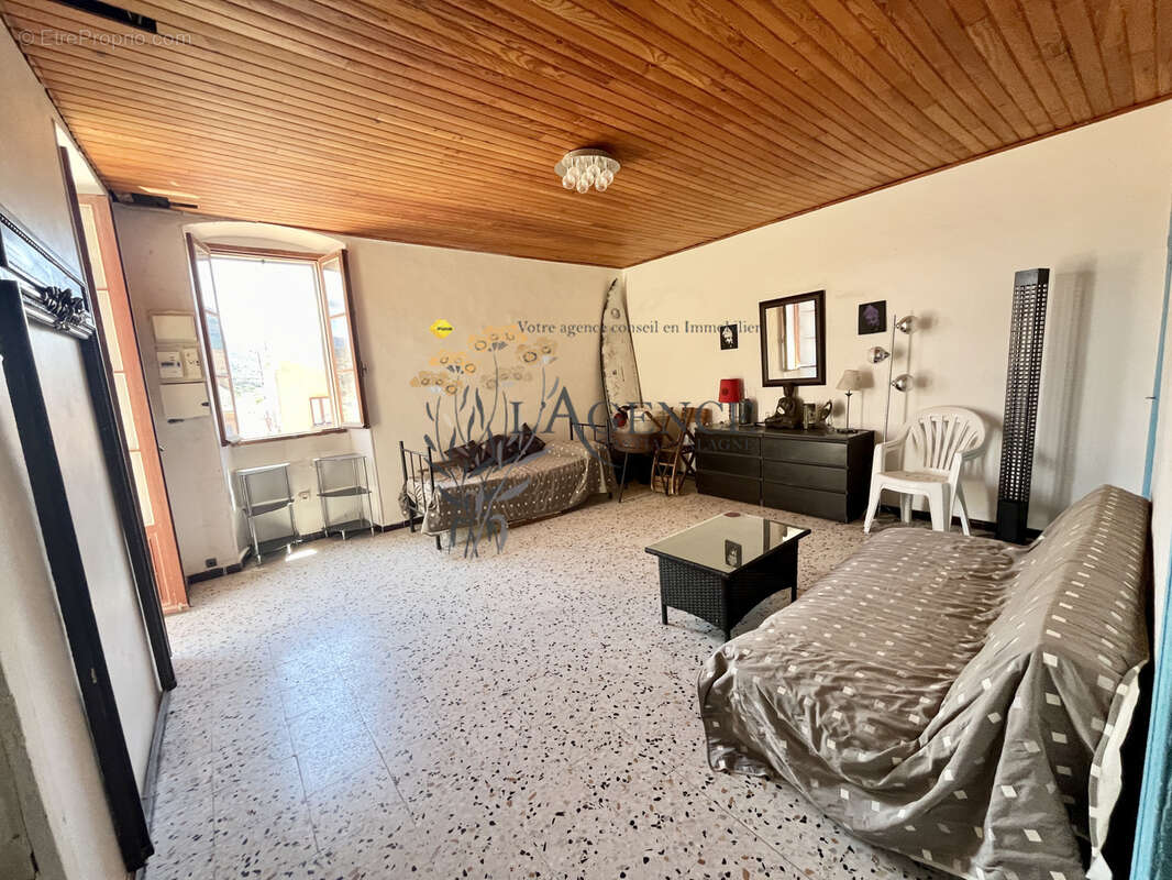 Appartement à L'ILE-ROUSSE