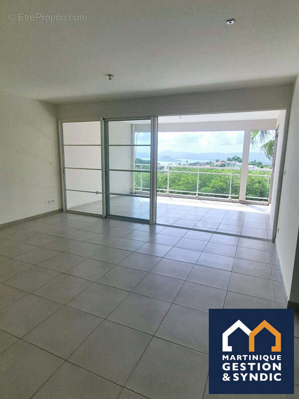 Appartement à LES TROIS-ILETS