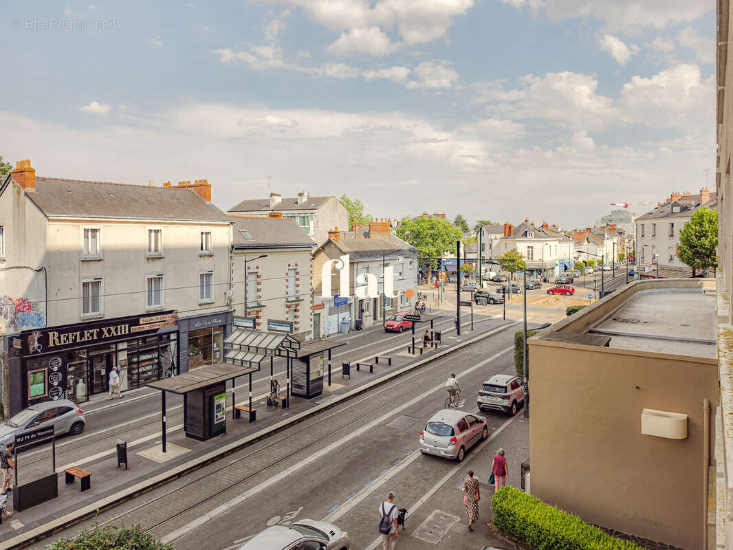 Appartement T3 de 70 m2  - RD POINT DE VANNES - 2 chambres + Cave - photo 24