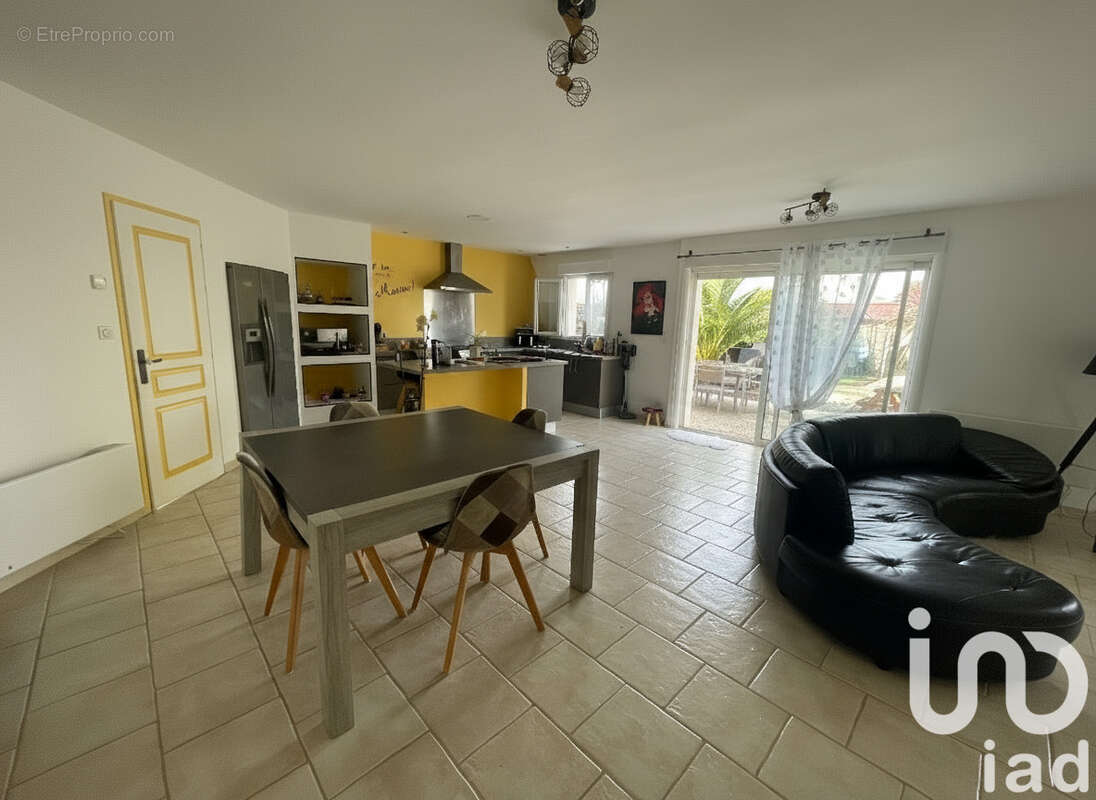 Photo 4 - Maison à LA CLISSE