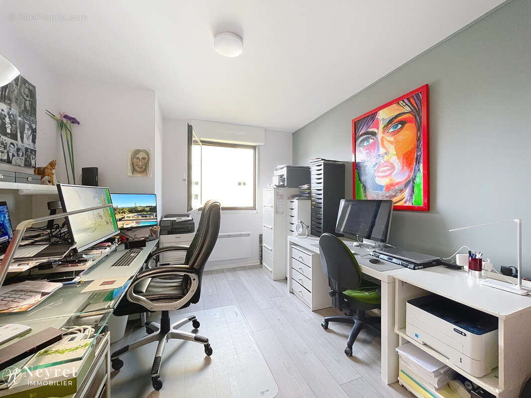Appartement à SAINT-ETIENNE