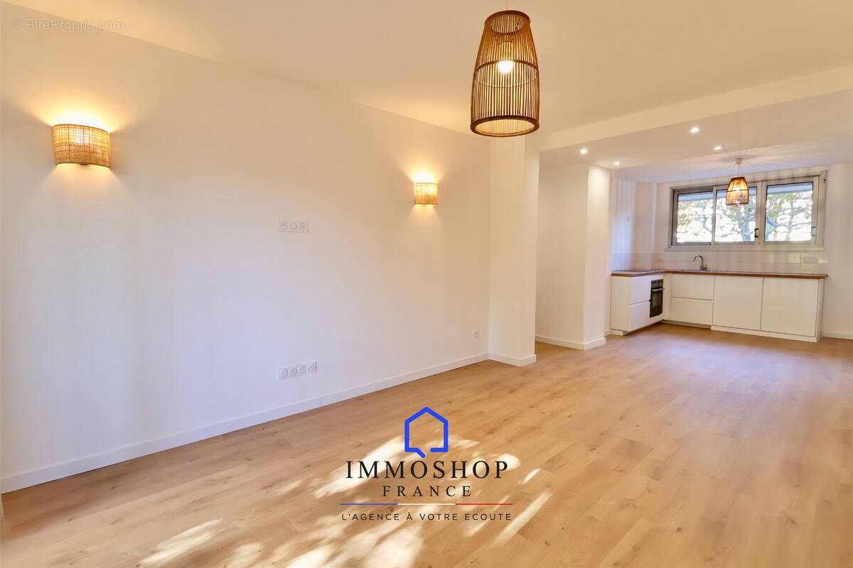 Appartement à MARSEILLE-8E