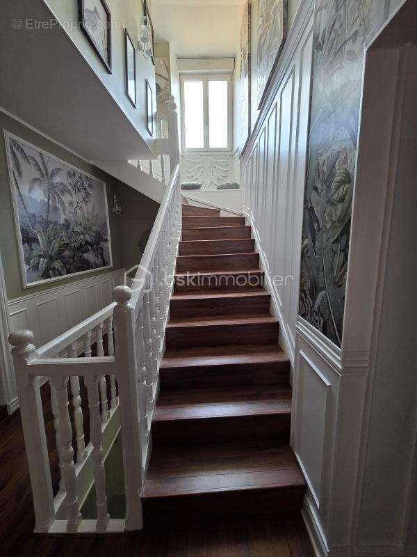 *** ST-MAIXENT L’ÉCOLE  - Halles-Abbaye – Maison 315 m² *** - photo 9