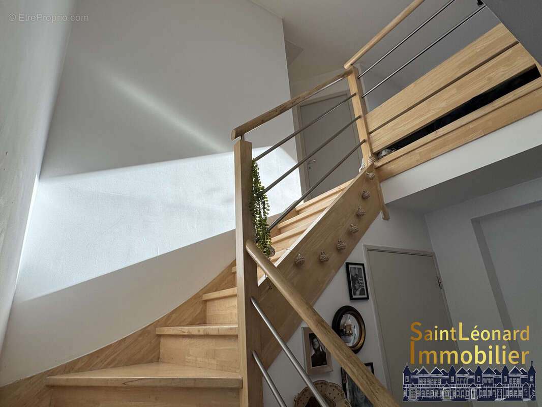 Maison 95 m² à Fougeres  - photo 9