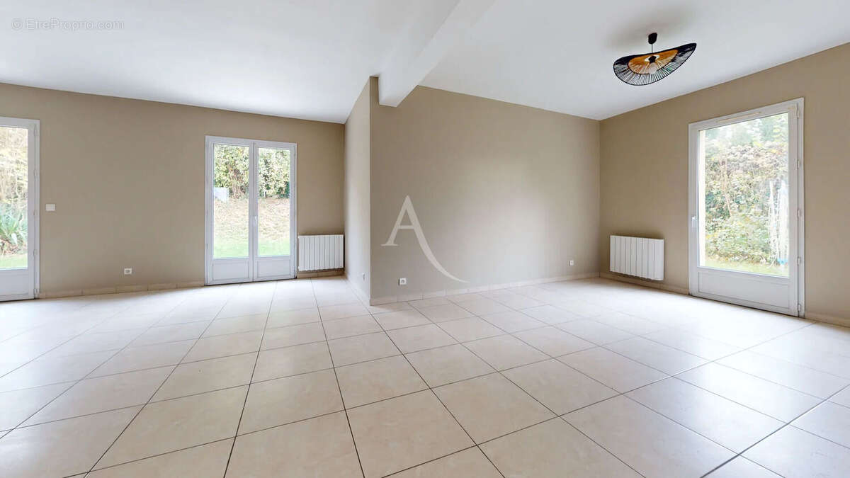 Maison à MEULAN