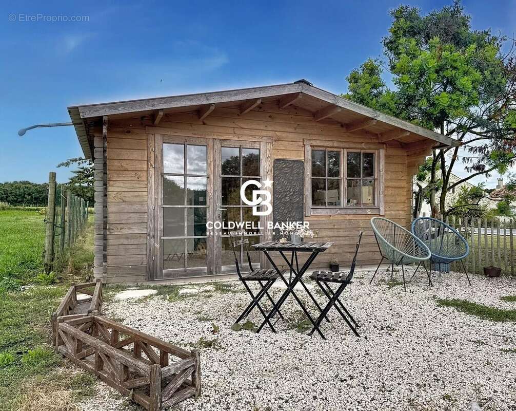 Maison familiale avec piscine – Chermignac - photo 18