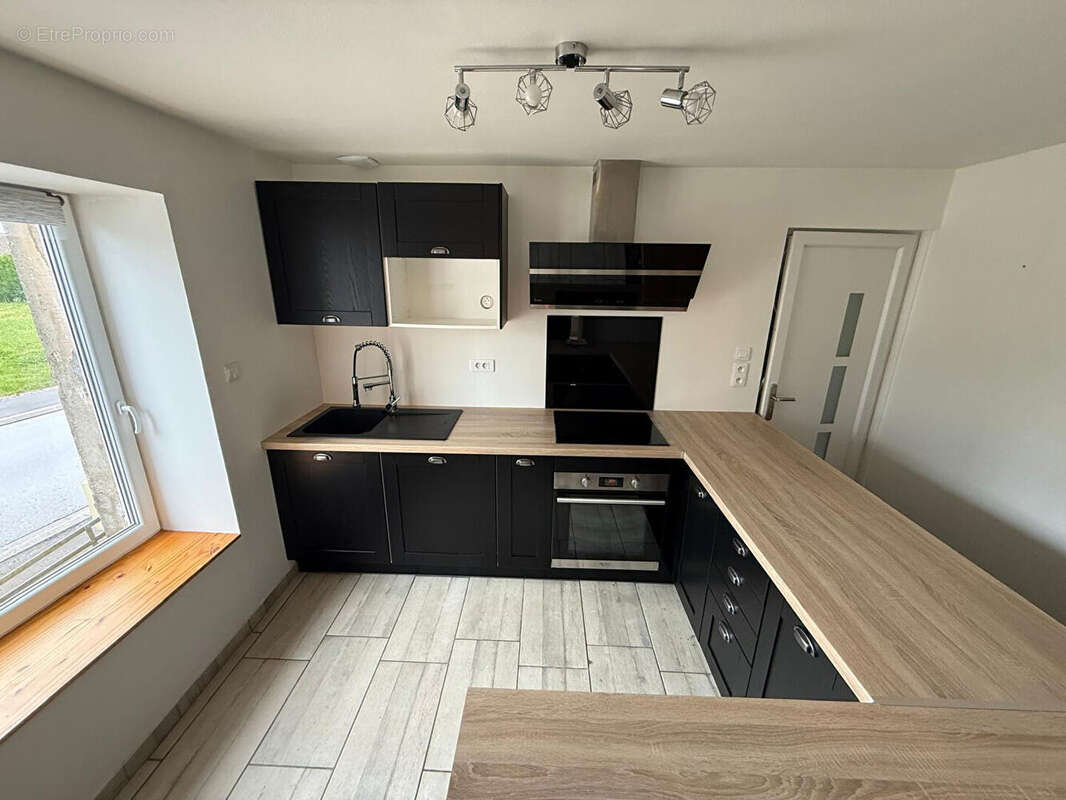 Maison  5 pièce(s) 120 m2 - photo 2