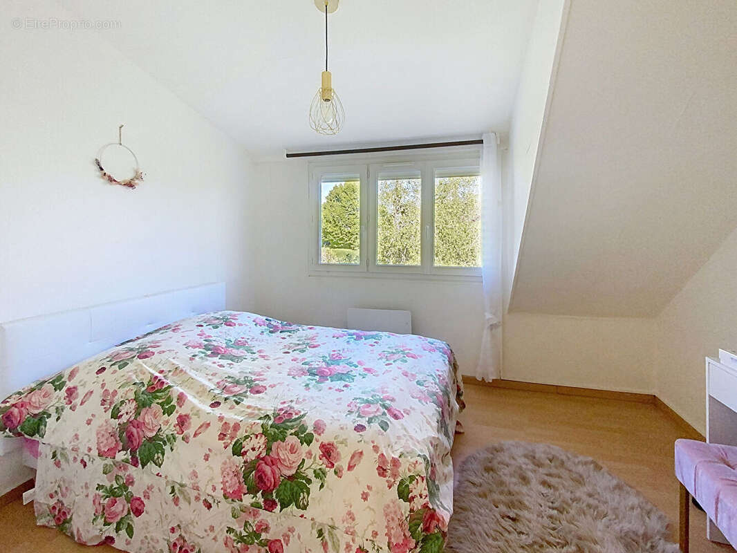 Maison à VERNEUIL-SUR-SEINE