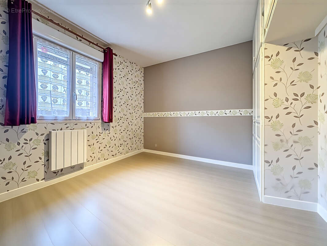 Maison à MONTMIRAIL