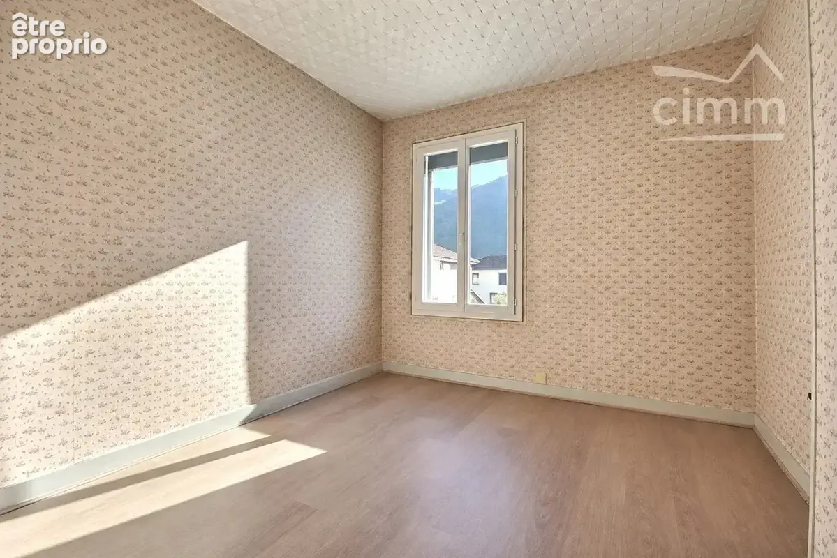 À vendre – Maison mitoyenne 4 pièces avec sous-sol, garage et terrain à Tencin - photo 8