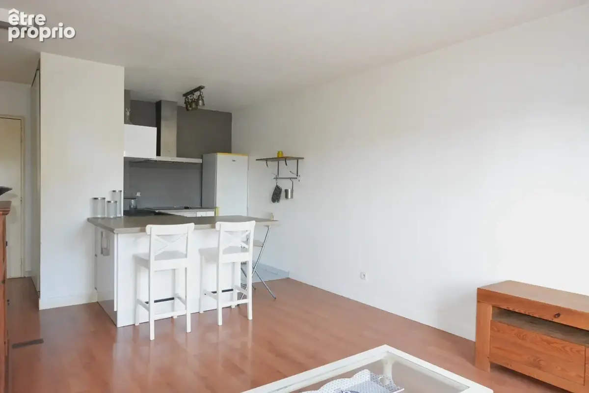 Appartement à vendre 2 pièces BORDEAUX Caudéran (33)avec jardin/terrasse et place de parking privative - photo 3