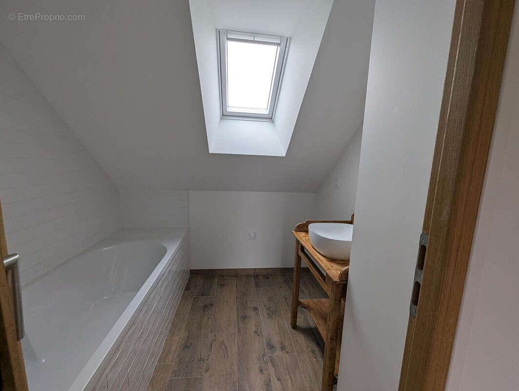 A VENDRE Maison rénovée 6 pièces de 106 m²  - CHERRUEIX (35120) - photo 13