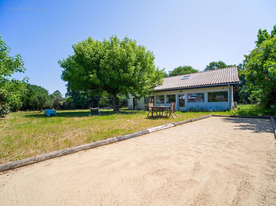 Maison à GASTES