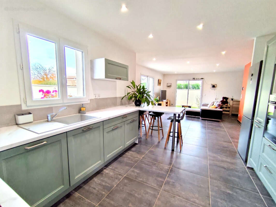 Maison à ROUSSILLON