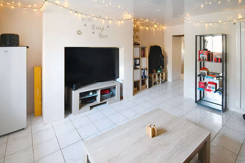 Maison à NOUILLONPONT