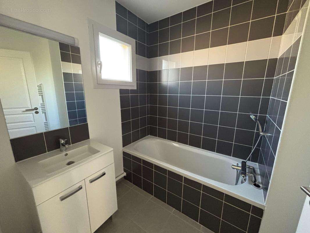 Maison à VILLENEUVE-LES-AVIGNON