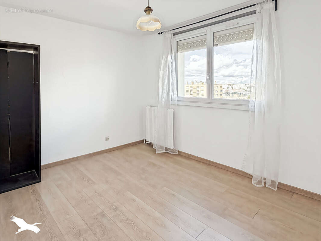 Appartement à MARSEILLE-11E