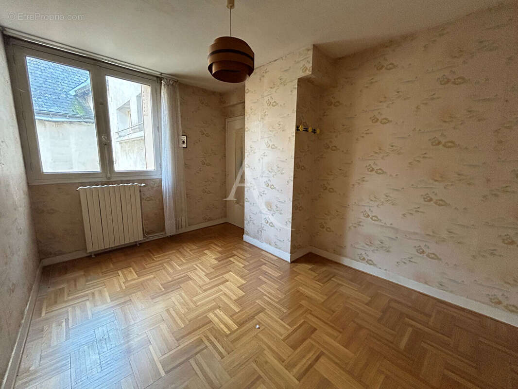 Maison à CHATEAU-GONTIER