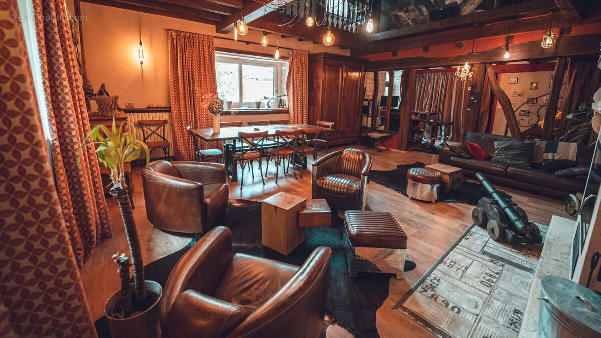 Maison à BOURG-EN-BRESSE