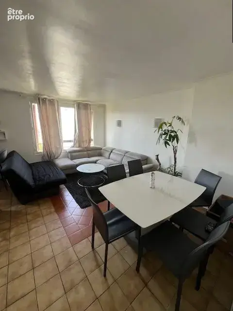 Photo Appartement à Argenteuil au prix de 160 000€