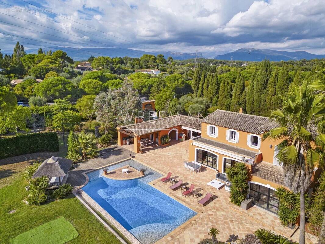 Maison à MOUGINS