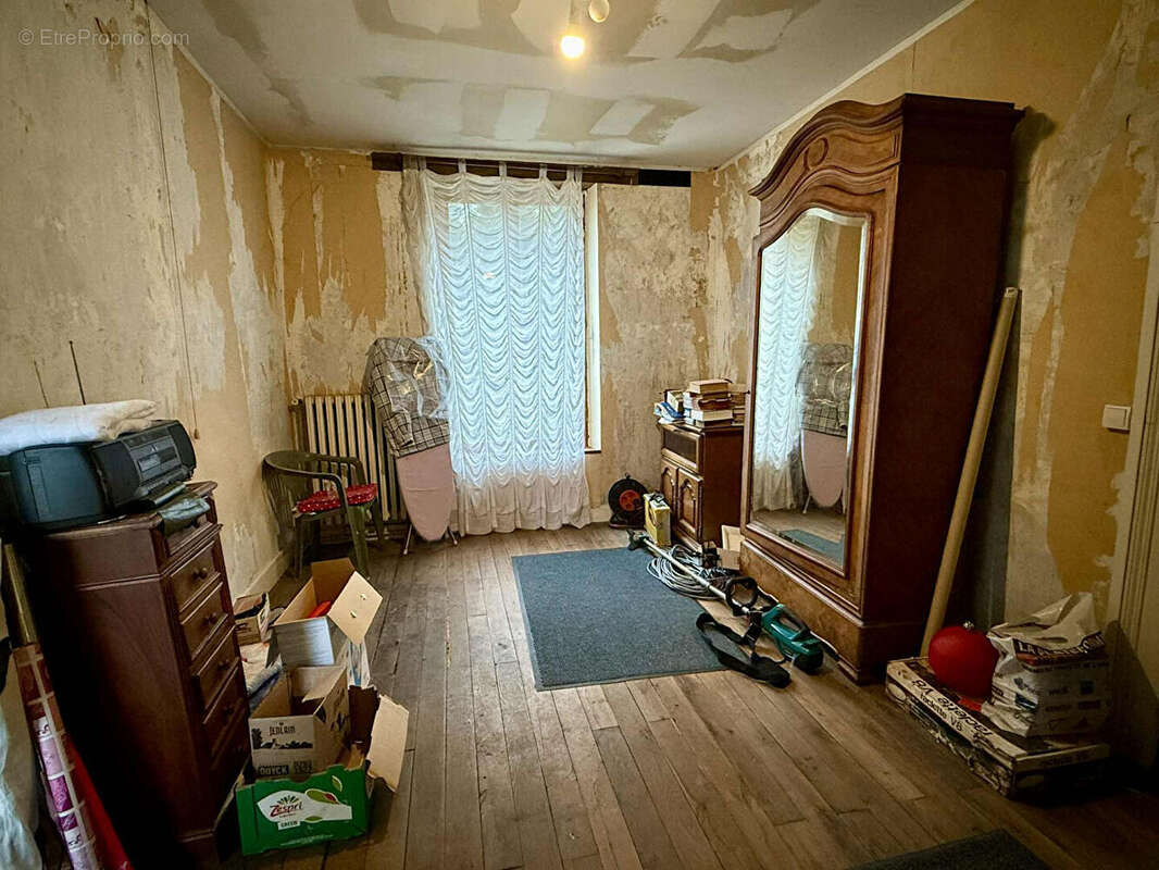 Maison à SCEAUX-SUR-HUISNE